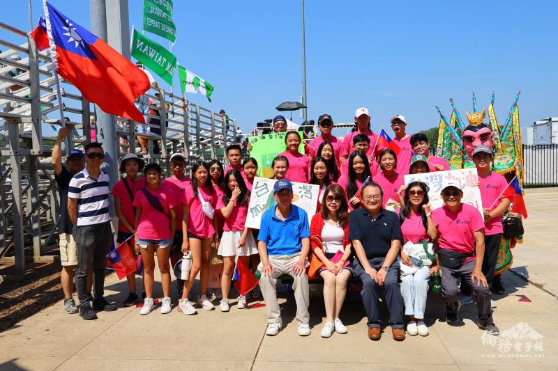 FASCA學員製作海報，齊心為臺灣小將加油