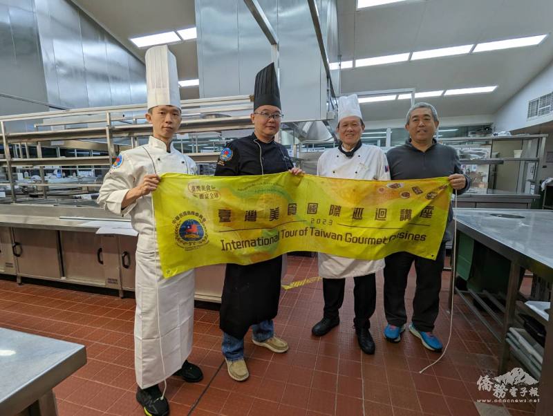 兩位講座參訪South Metropolitan TAFE Bentley Campus餐飲科