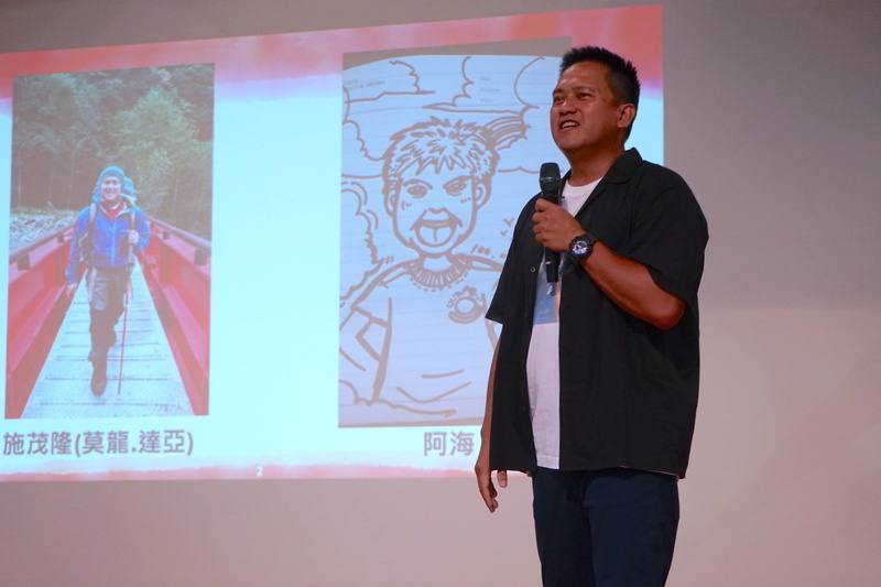 花蓮家扶中心26日舉行獎助學金頒獎典禮，邀請從事戶外冒險工作的自立青年「阿海」到場分享過往受助及築夢的過程，他表示，希望能以自身經驗鼓勵學弟妹勇敢追夢。