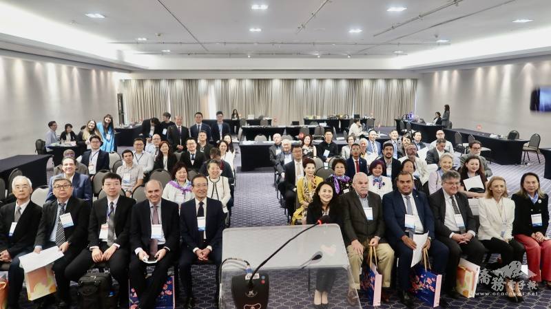 貿易洽談會開幕式現場貴賓雲集