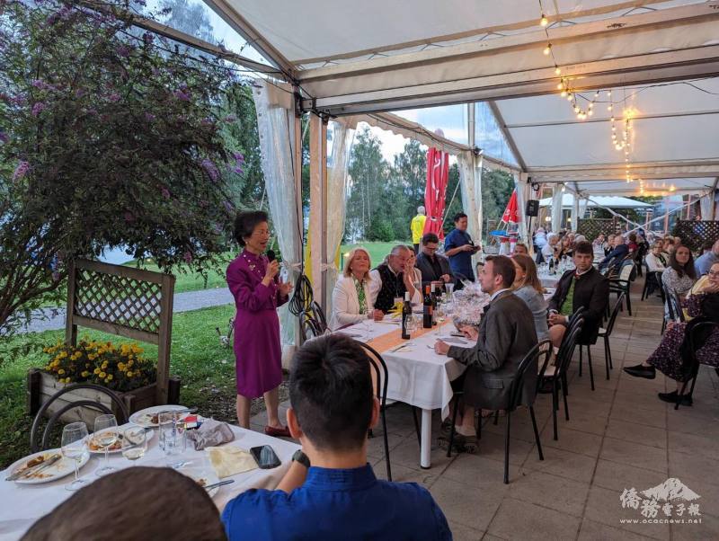 張小月晚會開場致詞