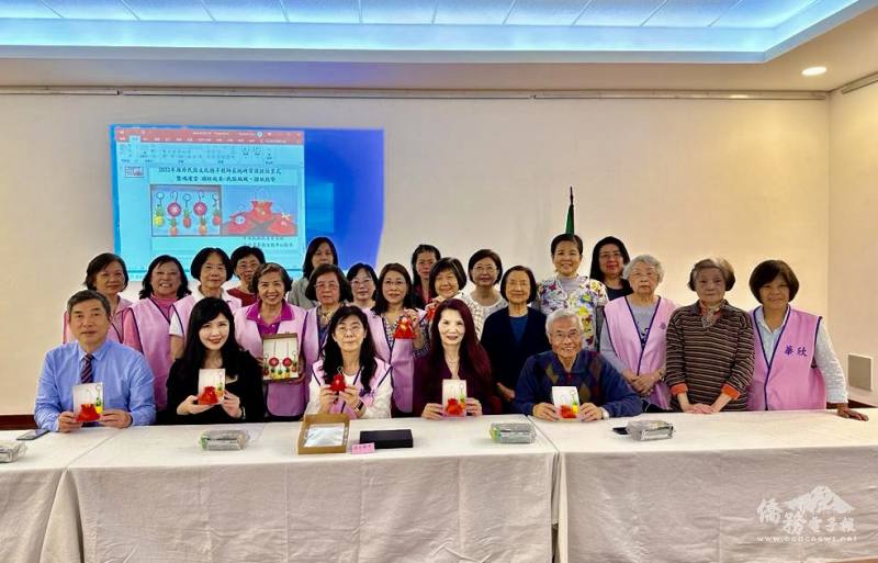 學員們與貴賓合影