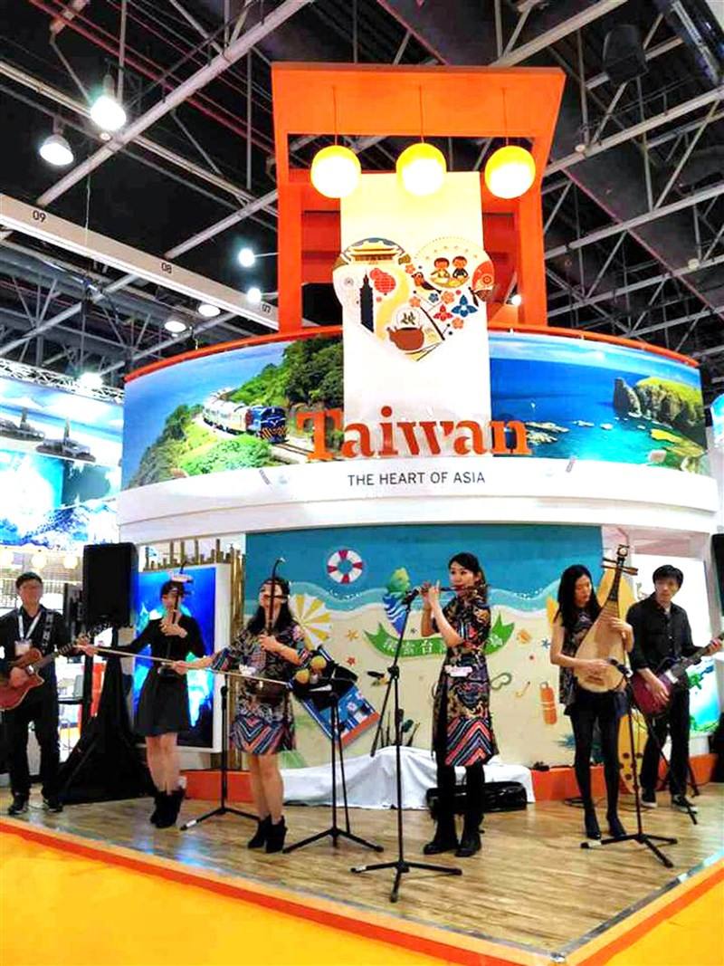 Musicians perform by Taiwan's pavilion at the Arabian Travel Market in Dubai in April, 2018. File photo courtesy of Tourism Bureau's office in Singapore