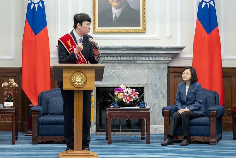 總統接見「第61屆十大傑出青年當選人暨國際青年商會中華民國總會陪同人員」