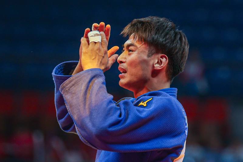台灣「柔道男神」楊勇緯（圖）24日在杭州亞運柔道男子60公斤級金牌戰擊敗南韓選手李夏林（Harim Lee），賽後楊勇緯在場中向眾人致意，眼角帶淚。