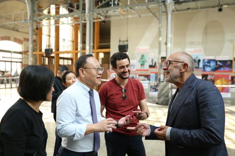 Minister Shih visited Le Centquatre-Paris