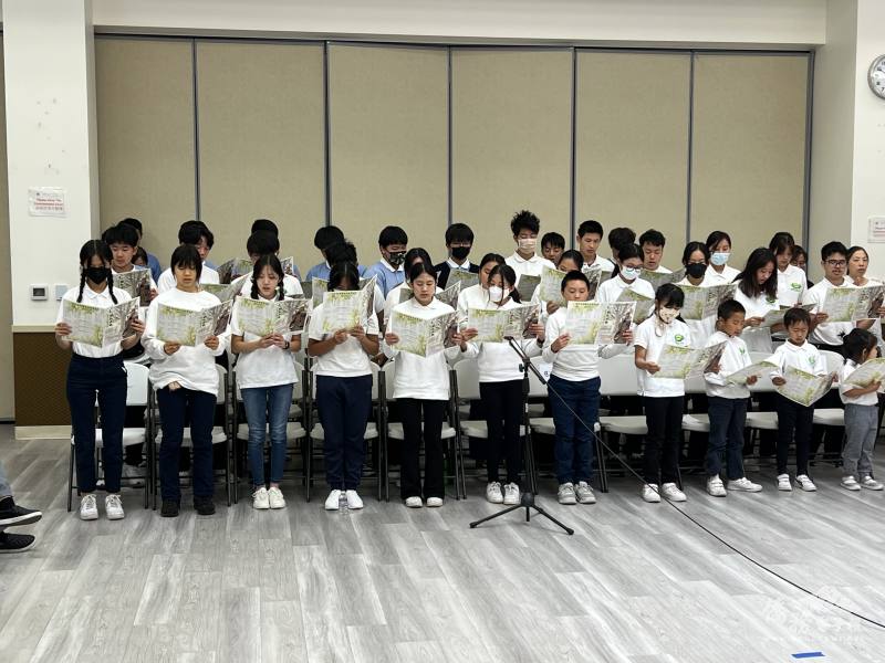 中文學校學生朗讀弟子規