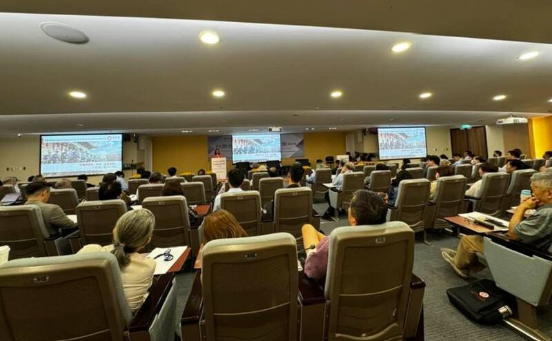 經濟部投資促進司與中華經濟研究院、德益法律事務所，共同舉行「台商在陸經營的風險與對策」研討會，吸引不少聽眾。