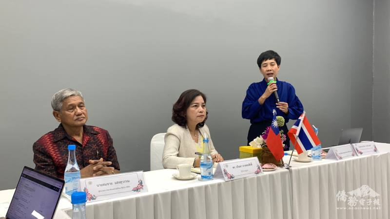 泰國公平教育基金會(Equitable Education Fund)學習機會創新辦公室主任Thantida Wongprasong於座談中說明該基金會教育理念與資源分配。