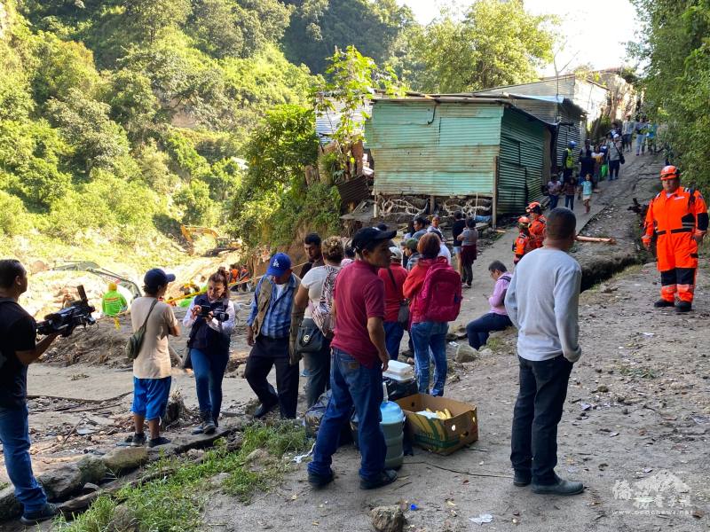 數百名軍警消投入救援工作