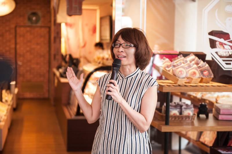 台北市存在多家老店，面對未來挑戰，協助市府改造計畫的顧問張庭庭（圖）建議，把店鋪轉化為品牌及改為用戶思維，讓消費者了解店家特色，延續老店精神。（張庭庭提供）