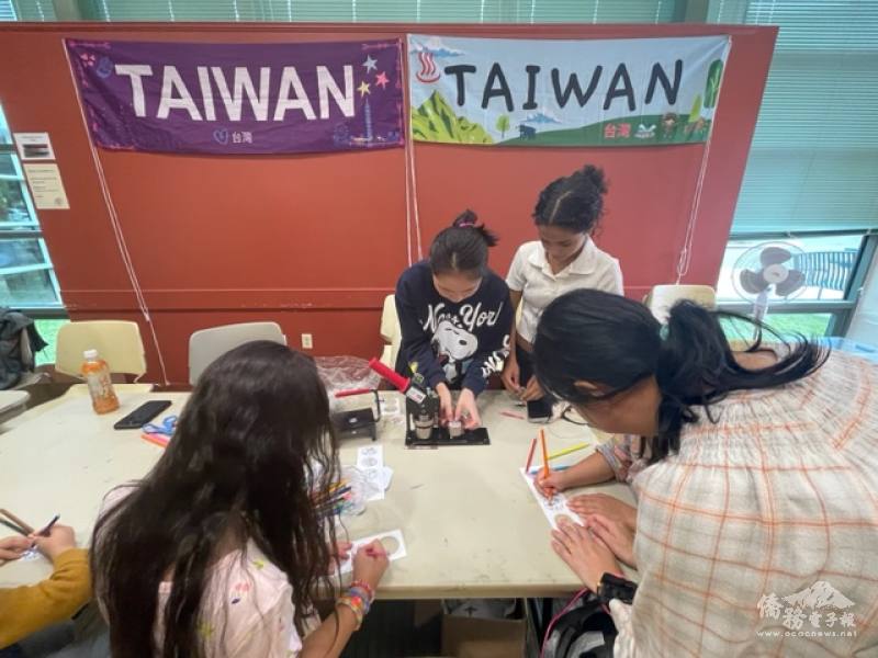 現場製作中秋節別針