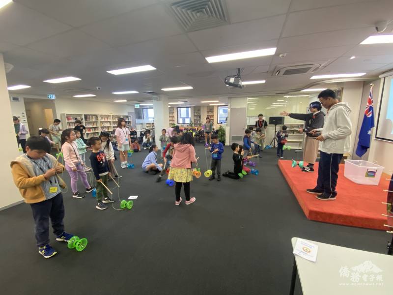 學生練習扯鈴活動