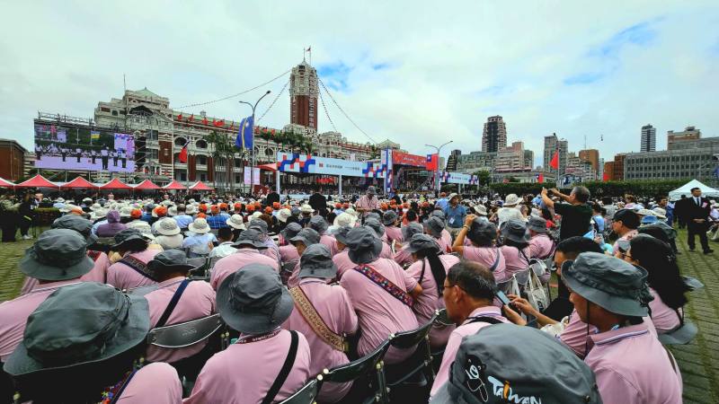 國慶大會海外僑胞熱情參與齊聲祝賀