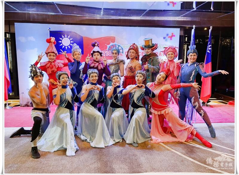 國慶酒會特別邀請舞鈴劇團演出