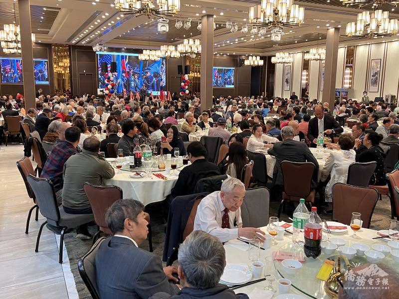 南北灣各僑社僑團500人出席公宴