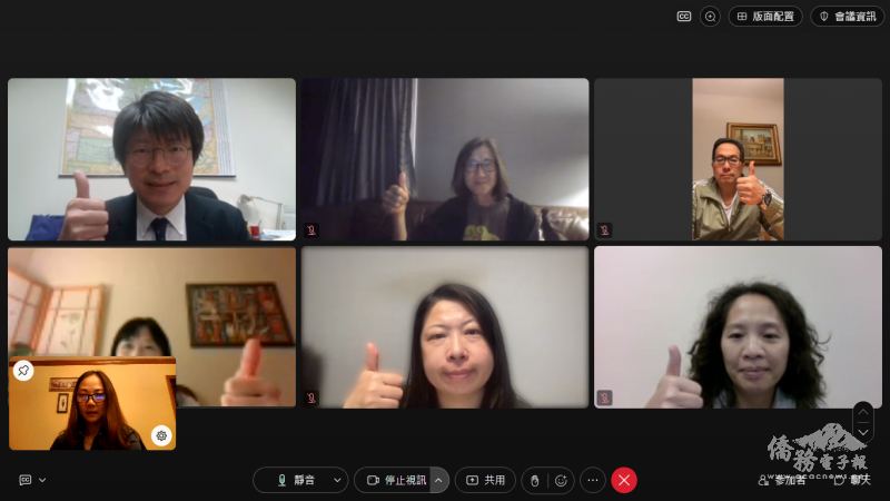 芝加哥文教中心主任蔡季穎(第1列左1)、主流臺裔教師聯誼會會長卞艾芸(第1列左2)及出席教師合影