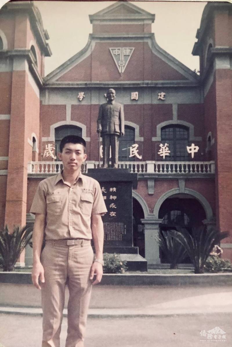 林奇雋16歲時隻身來臺求學，多年來因為動盪的局勢讓他無法回國探親，但他在臺灣完成了高等教育、結識終身伴侶等大事，對他來說臺灣就像是第二個故鄉