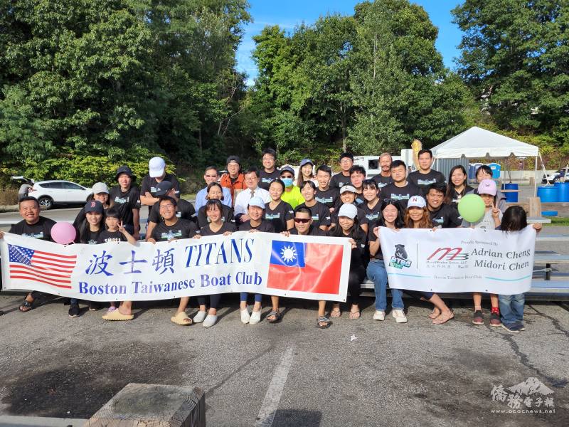波士頓臺灣龍舟隊前往羅德島州參賽