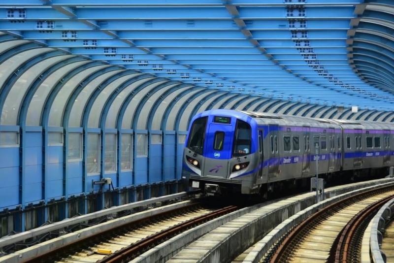 桃園大眾捷運公司23日再增開上班日晨峰加班車，這是桃園機場捷運線今年第4度針對通勤乘車需求增開的上班日加班車，希望紓解通勤人流。（桃園大眾捷運公司提供）