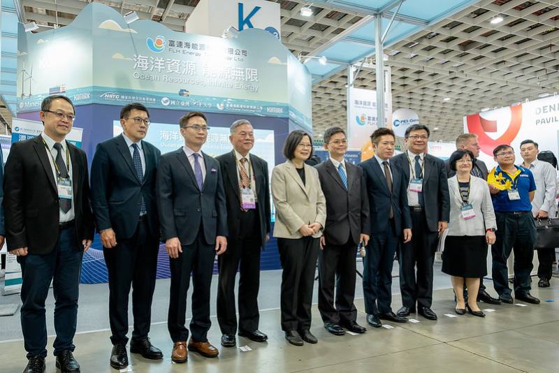 總統出席「2023年『台灣國際智慧能源週』及『台灣國際淨零永續展』」