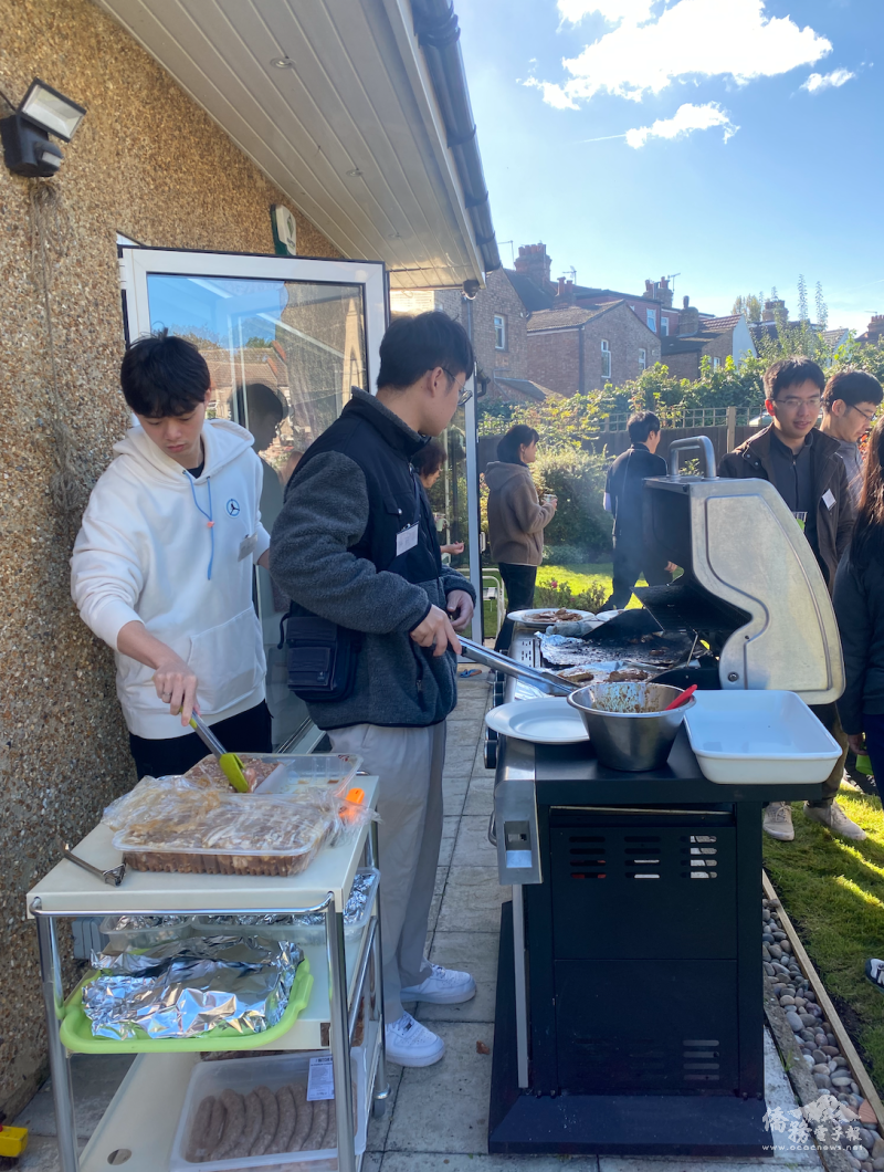 當天準備豐盛的烤肉食材，讓校友們玩得愉快、吃得滿足。(英國臺大校友會提供)