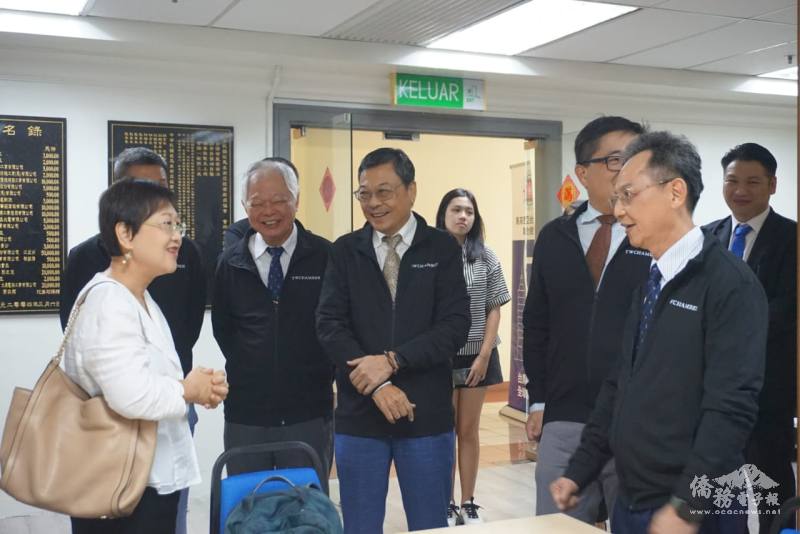 徐佳青拜訪馬來西亞臺商總會