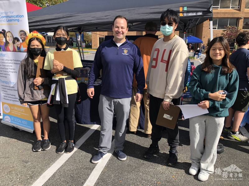 Students met with Mr. Andrew Friedson (Council Vice President in Montgomery County)