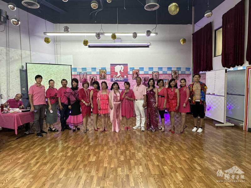 美國加州排舞協會幹部團隊合影