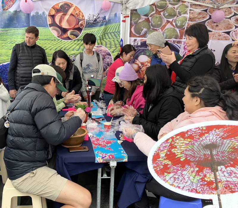 洋溢客家風情的擂茶體驗深受民眾歡迎