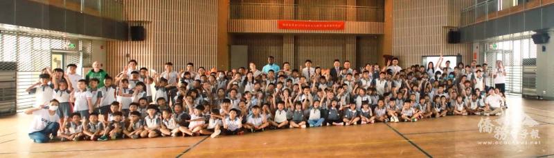 演出圓滿成功全體大合照