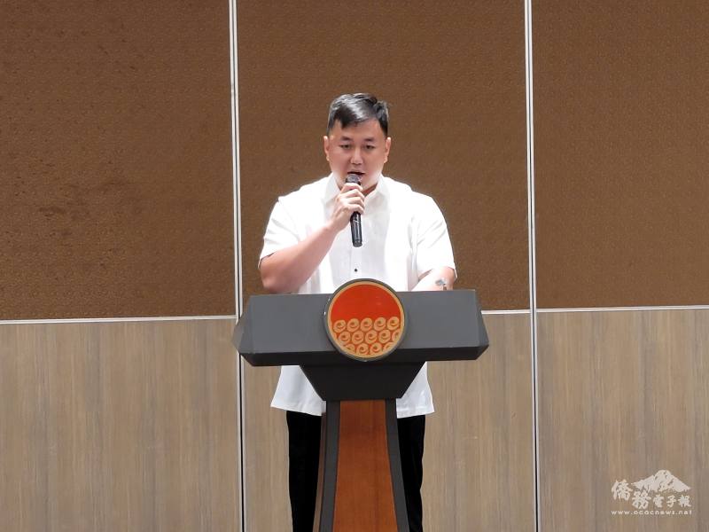 丁俊峰致詞時，感謝駐菲代表處、僑務榮譽職人員、傳統僑社及臺商組織協助辦理112年雙十國慶系列活動