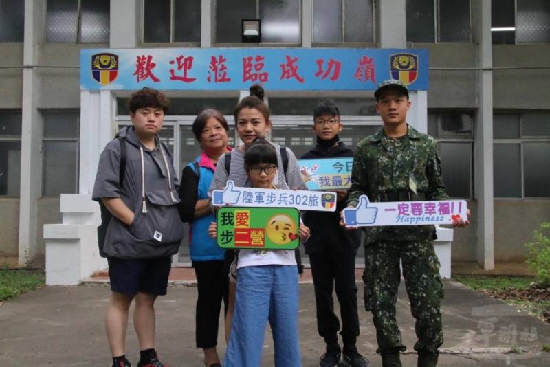 步兵302旅112-6梯志願士兵懇親會。（陸軍第十軍團提供）