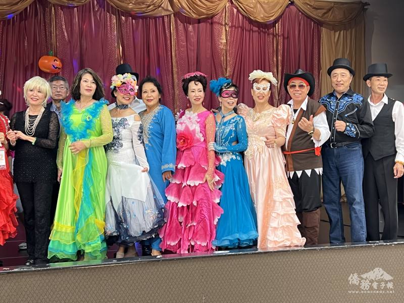 色彩鮮豔的服裝帶來青春的氣息