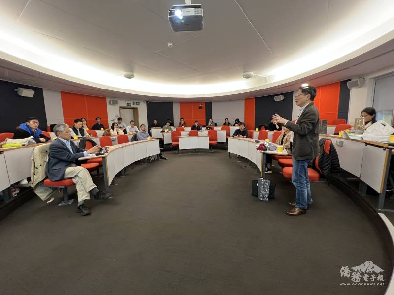 字字珠璣的分享，在Q＆A時間引起熱烈討論。(劍橋臺灣人協會提供)