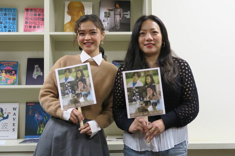 電影「我的天堂城市」進軍北美地區，導演俞聖儀（右）、演員李嘉文（左）2日在駐紐約台北文化中心受訪，暢談幕後點滴