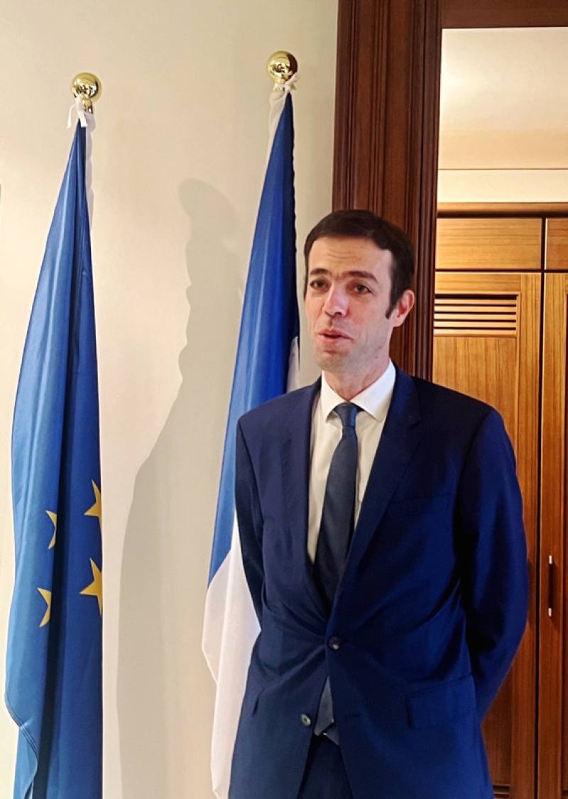 法國駐台代表龍燁（Franck Paris）今年８月抵台履新後十分活躍，除已拜會總統蔡英文與多位部會首長、企業領袖，他日前也在官邸與平面媒體茶敘，暢談法台關係展望。