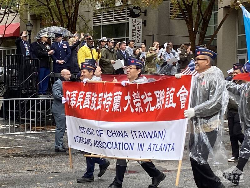 文教中心主任歐宏偉、僑務委員范琪君、陸復泰等人也到場共襄盛舉，風雨無阻、全程參與