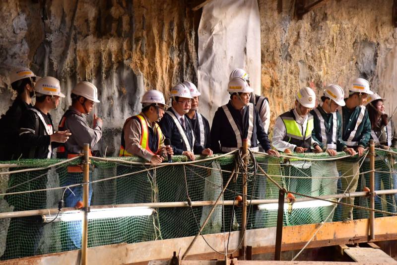 行政院副院長鄭文燦視察「桃園機場捷運A23站工程暨桃園捷運綠線延伸中壢計畫」