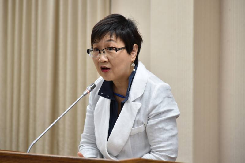 僑委會委員長徐佳青進行僑務業務報告並備詢