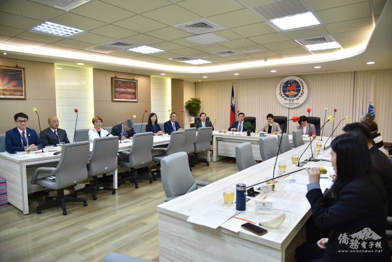 北美華人會計師協會參訪團拜會僑委會