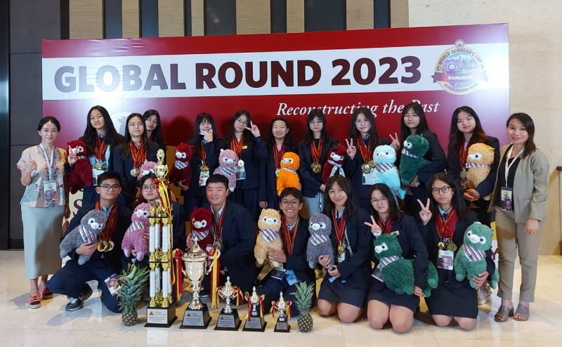 雅加達臺灣學校參加WSC世界學者盃英語競賽，榮獲5座獎盃、金牌83面、銀牌76面