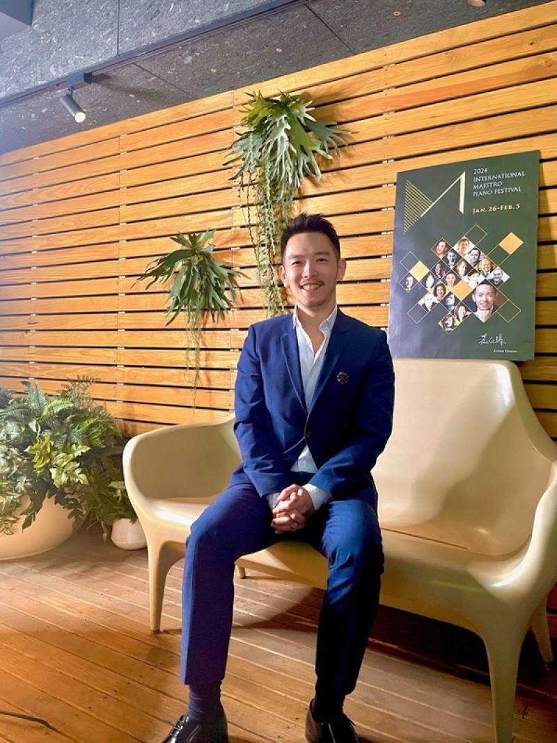 由台灣鋼琴家嚴俊傑籌辦的「國際大師鋼琴藝術節」（IMPF）因疫情停辦多年，2024年將再度回歸並移師高雄舉行，嚴俊傑盼對台灣鋼琴習樂環境提升有所助益。