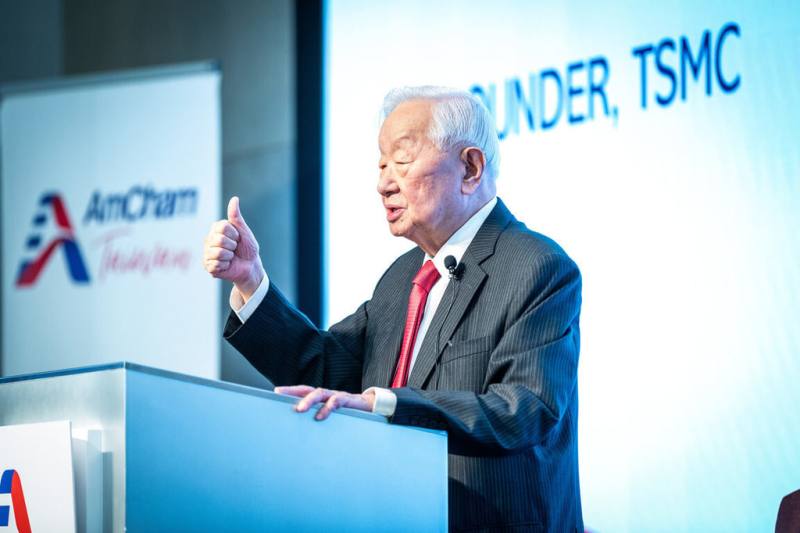 台灣美國商會舉辦2023年度會員大會，台積電創辦人張忠謀首次擔任演講嘉賓。（台灣美國商會提供）