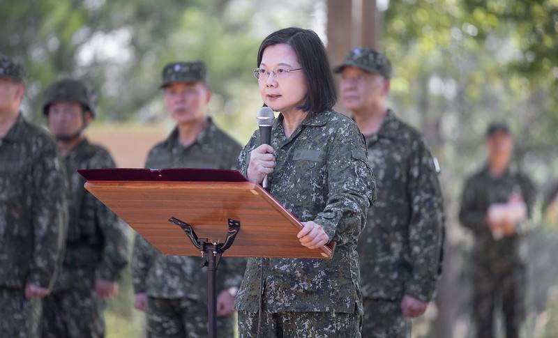 總統視導「義務役新兵入伍訓練接訓整備」並致詞