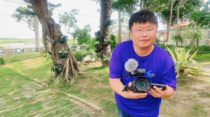 楊易霖從來不把教育當成工作，把教職當成自己的興趣