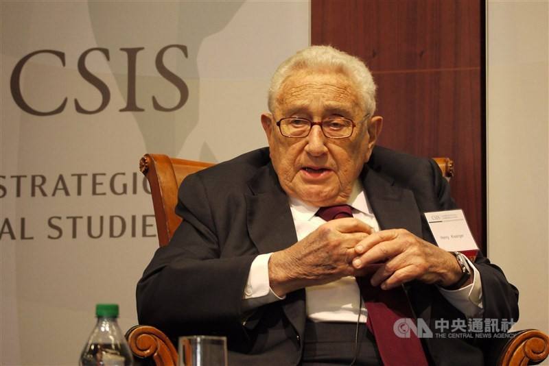 Former U.S. Secretary of State Henry Kissinger attends a think tank event in Washington on Nov. 16, 2015.