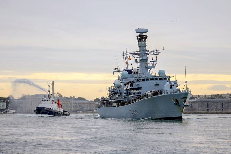 英國國防部30日宣布，為因應歐洲北方海域的安全威脅升高，將在12月初派遣7艘艦艇及1架反潛海上巡邏機，與盟友夥伴一同強化區域嚇阻及監偵。圖為7艘艦艇之一的里契蒙（HMS Richmond）巡防艦。（英國國防部提供） (圖：中央社)