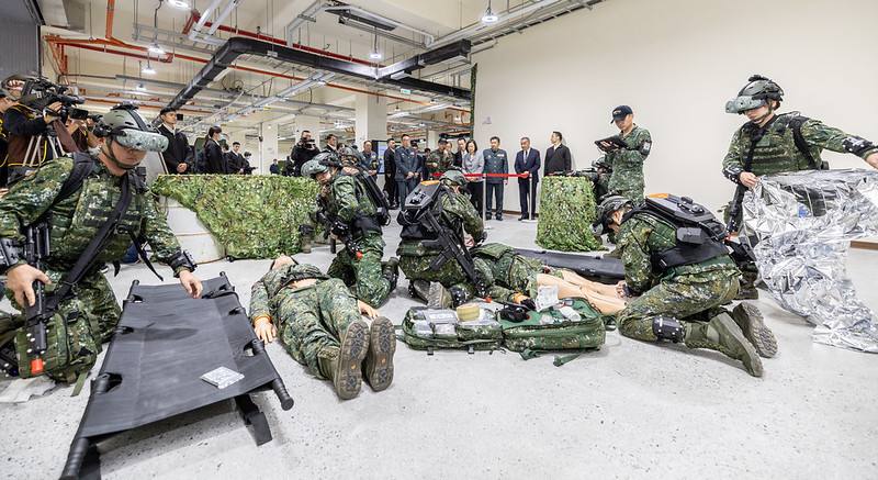 蔡英文總統4日上午主持「國防醫學院衛勤訓練中心『戰術戰傷及災難事故救護訓練大樓』落成啟用典禮」