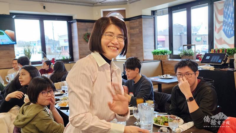 波士頓辦事處教育組組長黃薳玉代表教育部關心獎學金生的身心健康